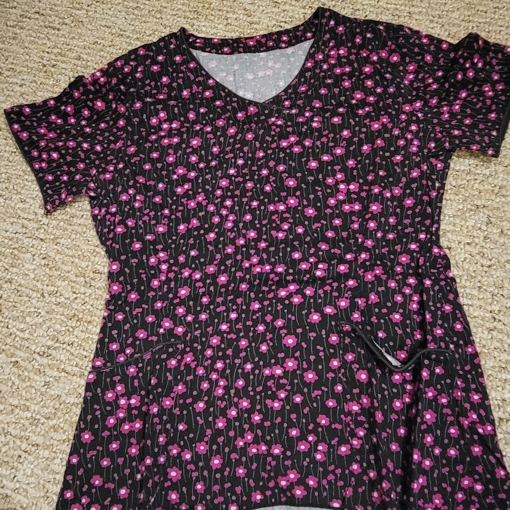Xs Scrub Top
